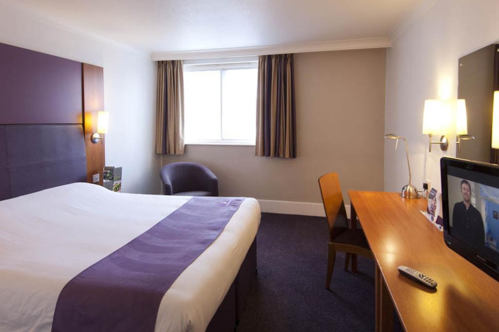 Premier Inn Edinburgh Airport - Newbridge Newbridge  Esterno foto