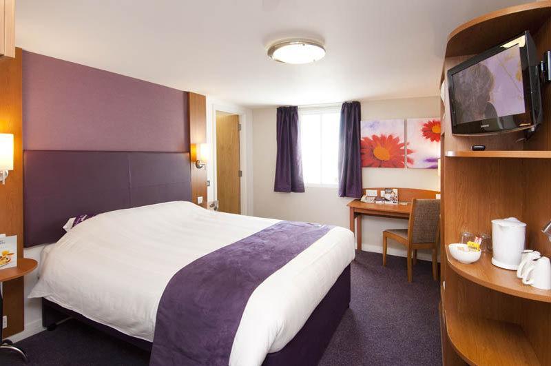 Premier Inn Edinburgh Airport - Newbridge Newbridge  Esterno foto