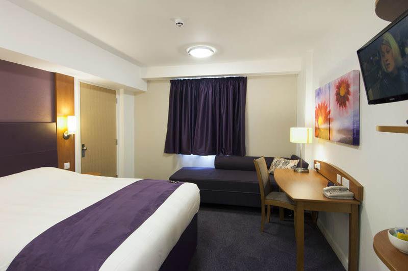 Premier Inn Edinburgh Airport - Newbridge Newbridge  Esterno foto